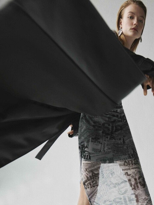 MAAG_WOMAN_TRANSITIONAL_0105
