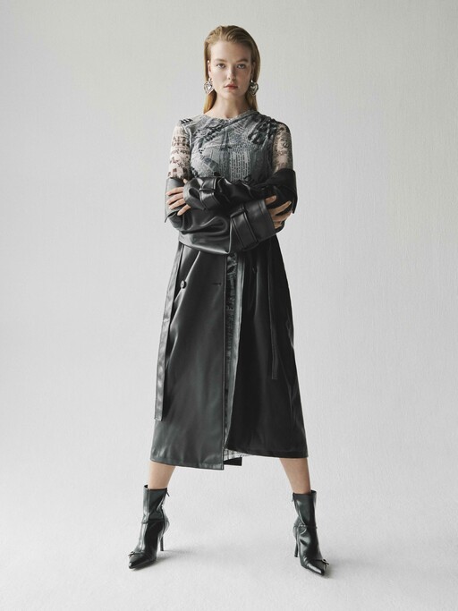 MAAG_WOMAN_TRANSITIONAL_0131
