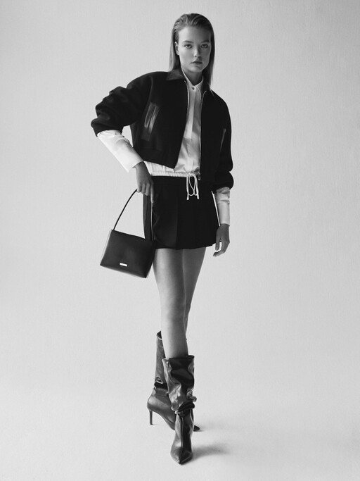 MAAG_WOMAN_TRANSITIONAL_0175