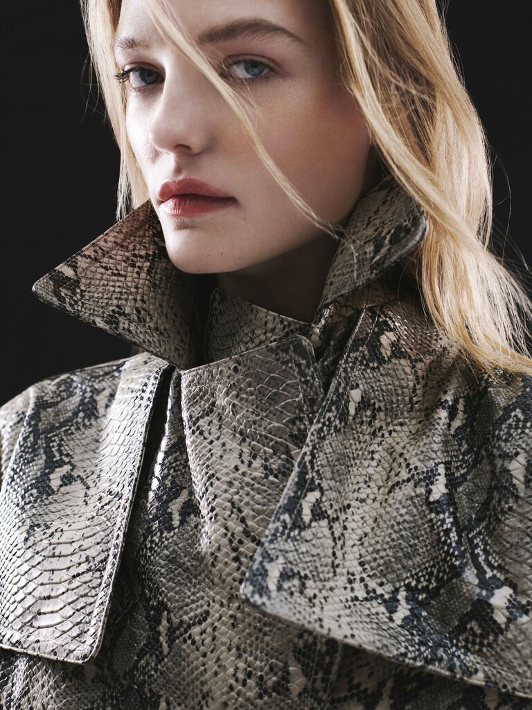 MAAG_WOMAN_TRANSITIONAL_0442