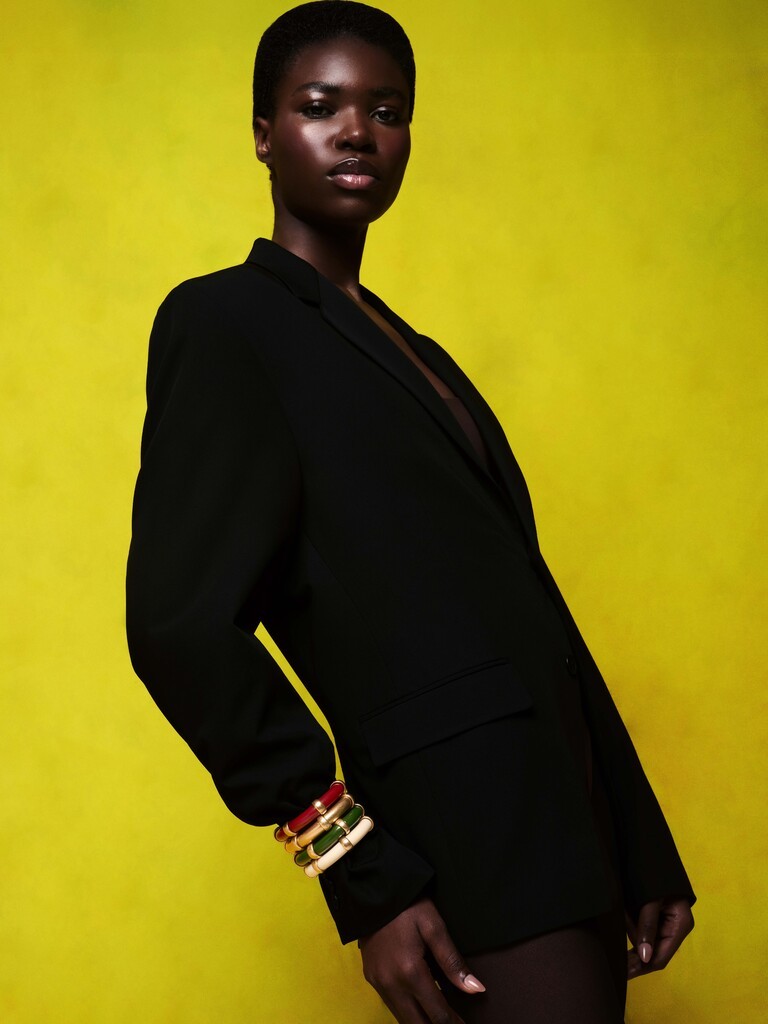 MAAG Joyas 11-07-25 _fondo amarillo 416